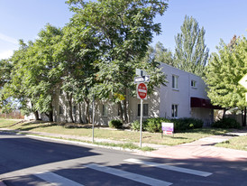 2480 W Caithness Pl Apartments