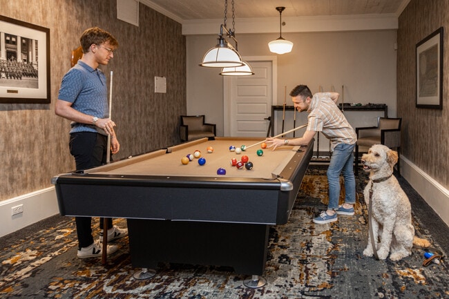 Knox High Apartments in Knoxville, TN - Building Photo - Interior Photo