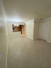 3777 NW 78th Ave in Hollywood, FL - Building Photo - Building Photo