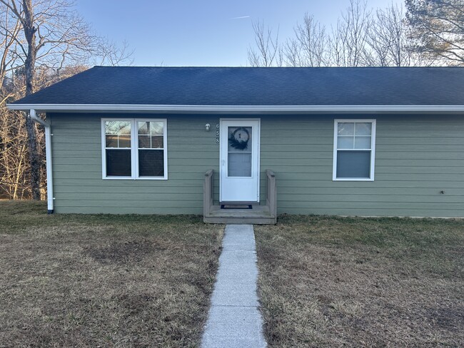 658 New River Hls, Unit # 1 in Boone, NC - Building Photo - Building Photo