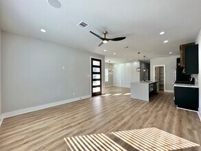 2444 Carmel St in Houston, TX - Building Photo - Building Photo