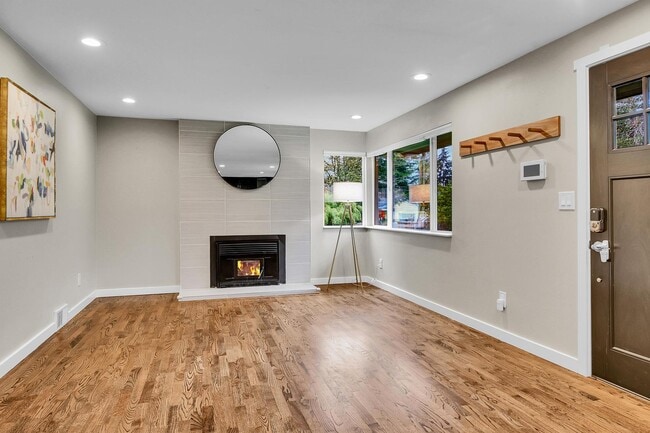 104 NW 137th St in Seattle, WA - Building Photo - Building Photo