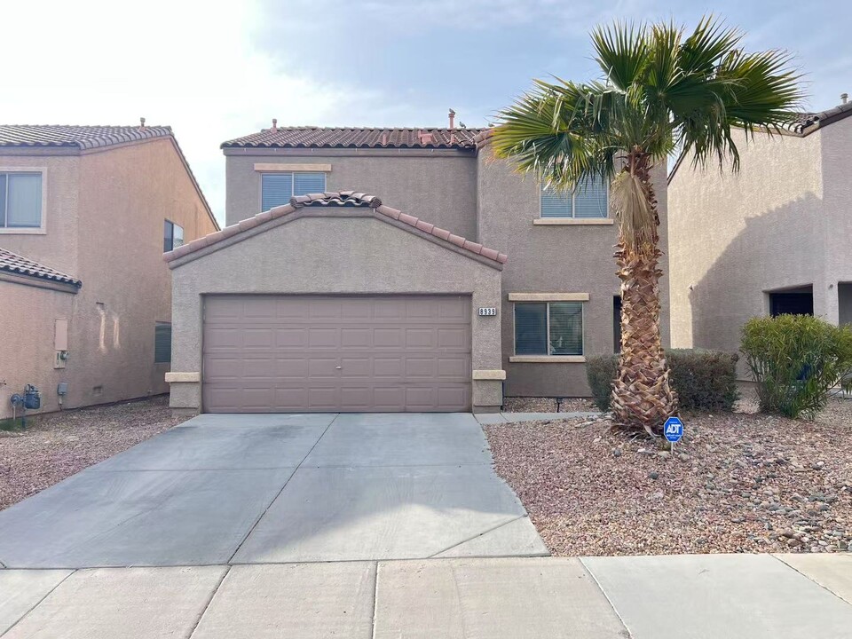 8939 W Agate Ave in Las Vegas, NV - Building Photo