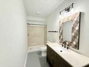 1698 Redfish Point Rd in Gulf Breeze, FL - Building Photo - Building Photo