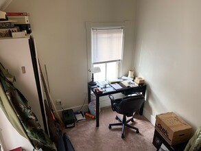 703 Gott St, Unit #2 in Ann Arbor, MI - Building Photo - Building Photo