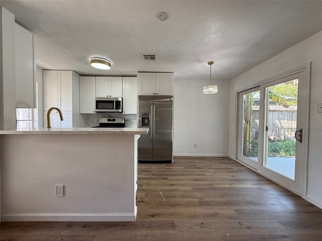 property at 622 Bradley St