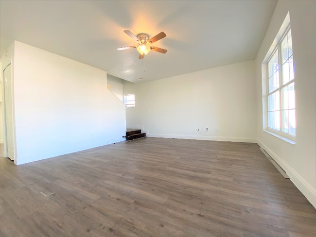 925 Belvoir Dr in Davenport, FL - Foto de edificio - Building Photo