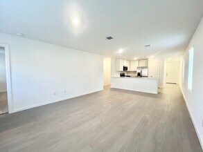 31432 Casacalenda Ln in Huffman, TX - Building Photo - Building Photo