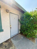 5580 Mountain View Dr in Redding, CA - Building Photo