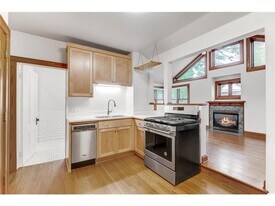 2316 Fremont Ave S, Unit 2 in Minneapolis, MN - Building Photo