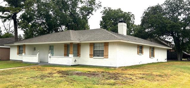 1905 Silver Leaf Dr in Pantego, TX - Foto de edificio - Building Photo