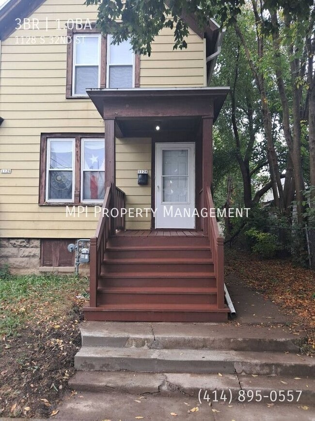 1128 S 32nd St