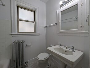 2536 N Sawyer Ave in Chicago, IL - Building Photo - Building Photo