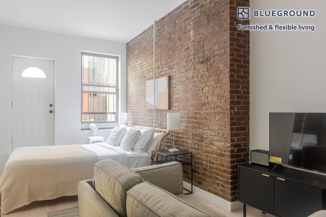 property at 501 1/2 E 83rd St
