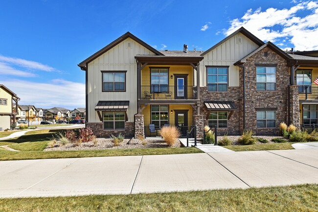 6510 Crystal Downs Dr, Unit 101 in Windsor, CO - Foto de edificio - Building Photo