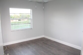 1766 Abbey Rd in West Palm Beach, FL - Building Photo - Building Photo