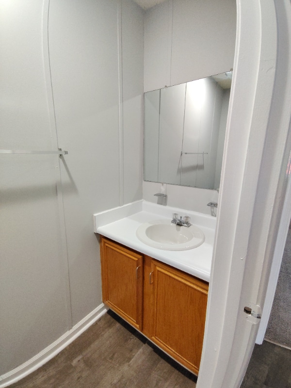 property at 27 Duiguid Dr