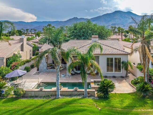 80670 Spanish in La Quinta, CA - Foto de edificio - Building Photo