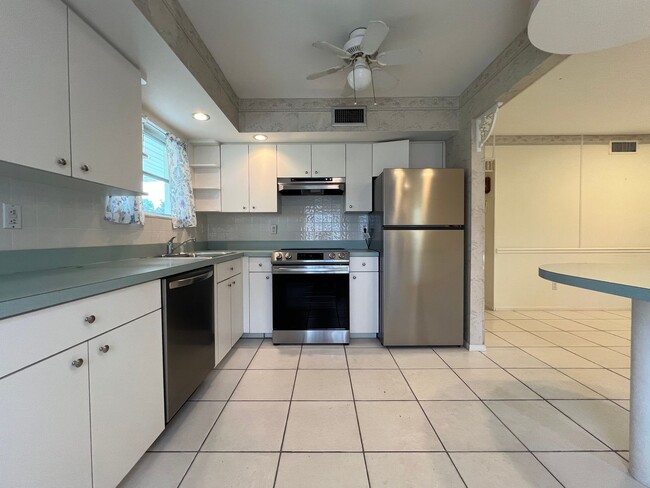 1596 Hayworth Rd in Port Charlotte, FL - Building Photo - Building Photo