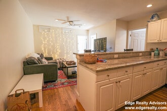 66 Egmont St, Unit 4 in Brookline, MA - Building Photo - Building Photo