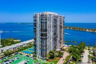 2333 Brickell, Unit 1610 in Miami, FL - Building Photo