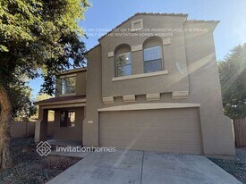 16145 W Lisbon Ln in Surprise, AZ - Building Photo