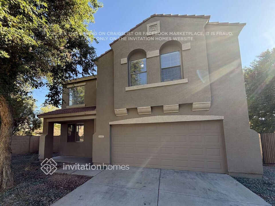 16145 W Lisbon Ln in Surprise, AZ - Building Photo