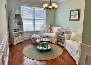 33742 Reservoir Dr in Lewes, DE - Foto de edificio - Building Photo