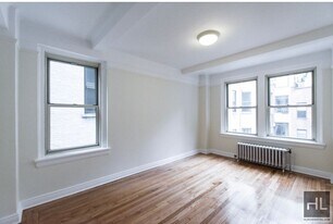 EAST 10 STREET, Unit 5C in New York, NY - Building Photo