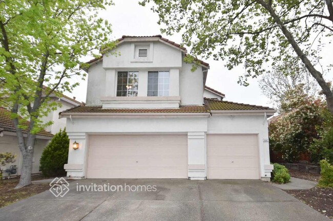 property at 8047 Stretto Ct