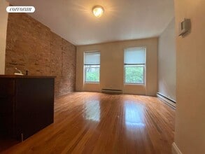 222 E 50th St in New York, NY - Building Photo - Building Photo