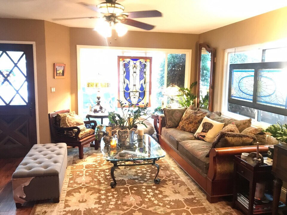 4753 Muir Ave in San Diego, CA - Foto de edificio