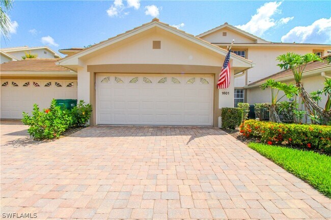 5632 Whisperwood Blvd in Naples, FL - Building Photo - Building Photo