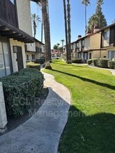 1077 S Santo Antonio Dr, Unit Apt 26 in Colton, CA - Building Photo - Building Photo