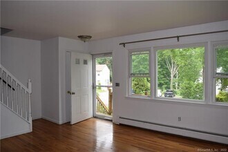 17 Granite Dr in Bethel, CT - Building Photo - Building Photo