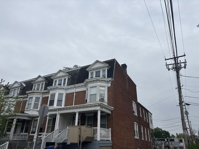 property at 30 E Cottage Pl