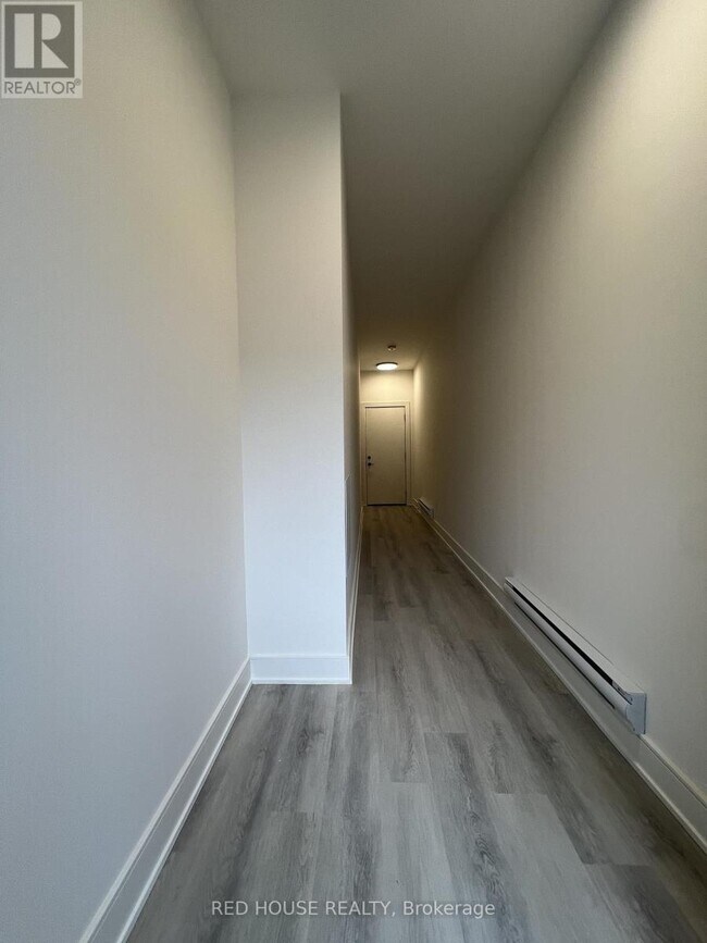 138 Everett Cmn in St Catharines, ON - Building Photo - Building Photo