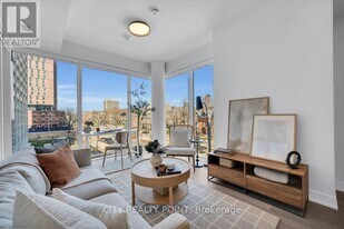 664 Spadina Ave. in Toronto, ON - Building Photo