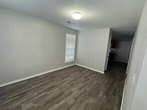615 Crescent St in Biloxi, MS - Building Photo - Building Photo