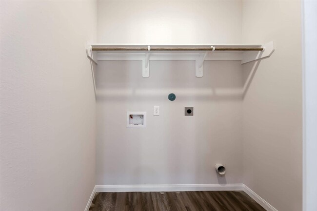 2029 Rd 3550 in Cleveland, TX - Building Photo - Building Photo