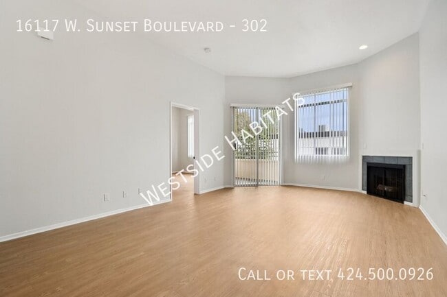 16117 W Sunset Blvd in Los Angeles, CA - Building Photo - Building Photo
