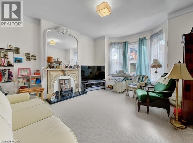 214 Mary St in Hamilton, ON - Building Photo - Building Photo