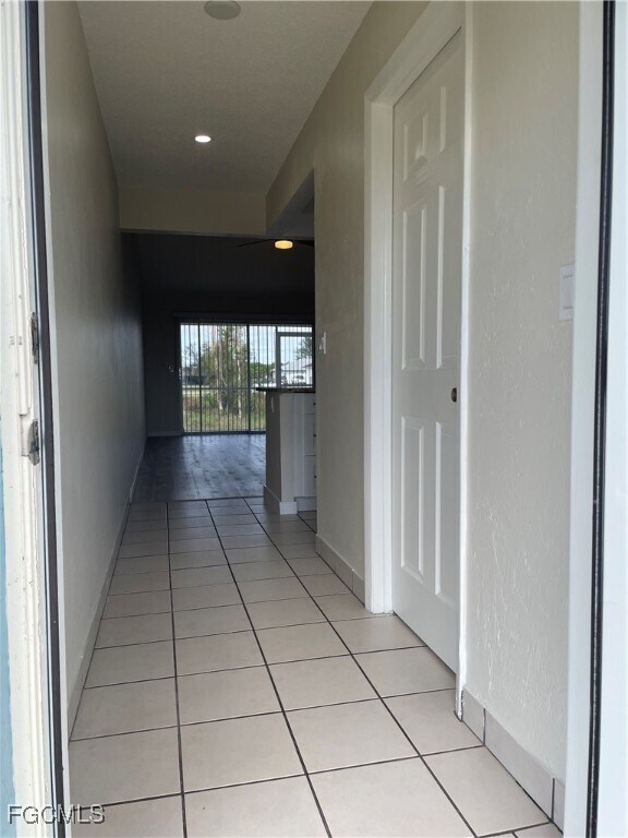 841 Gleason Pkwy in Cape Coral, FL - Building Photo - Building Photo