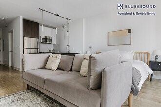 201 N Garland Ct in Chicago, IL - Foto de edificio - Building Photo