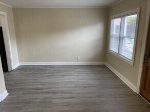 1222 York St in Vallejo, CA - Foto de edificio - Building Photo