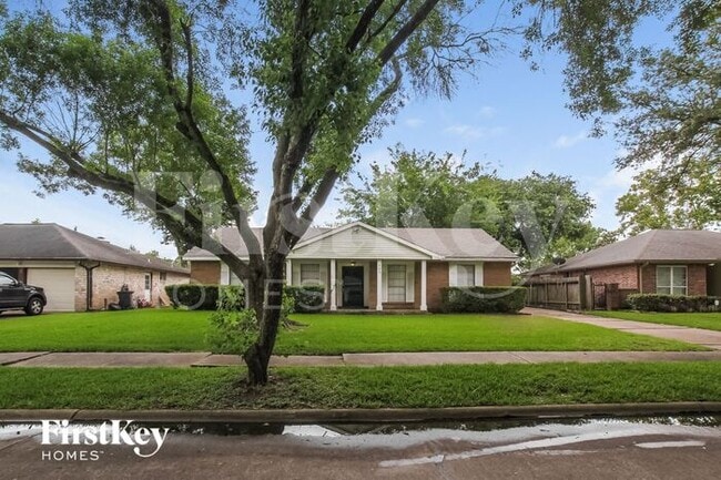 503 Brandywyne Dr in Friendswood, TX - Building Photo - Building Photo