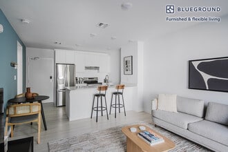 2201 Polk St in Hollywood, FL - Building Photo - Building Photo