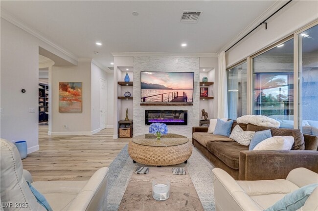 property at 105 Fountainhead Cir