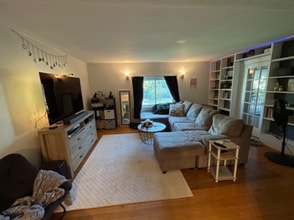 355 East Ave in Lockport, NY - Foto de edificio - Building Photo