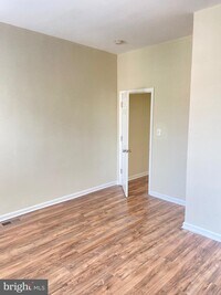 538 N Pulaski St photo'